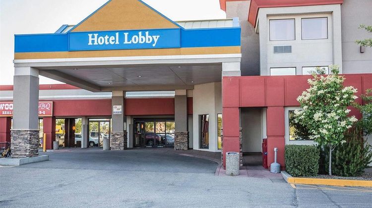 Quality Inn North Hill Exterior