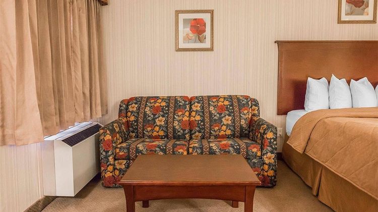 Quality Inn North Hill Room