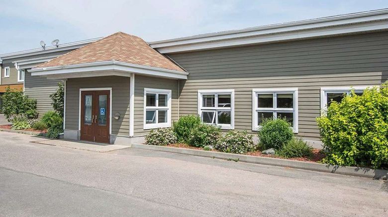 <b>Econo Lodge Exterior</b>. Images powered by <a href="https://iceportal.shijigroup.com/" title="IcePortal" target="_blank">IcePortal</a>.