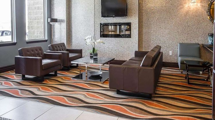 Comfort Hotel Lobby