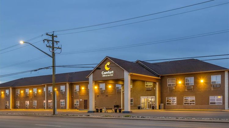 Comfort Inn and Suites Dawson Creek Exterior