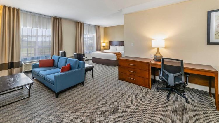 Comfort Inn Dawson Creek Suite