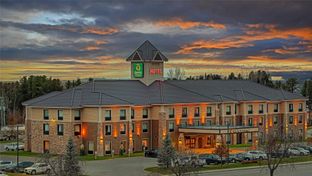 Quality Inn & Suites Val d'Or