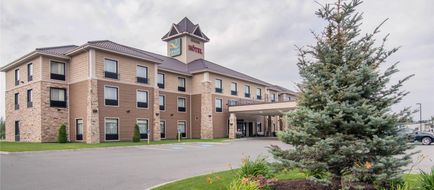 Quality Inn & Suites Val d'Or Exterior