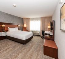 Quality Inn & Suites Val d'Or Room