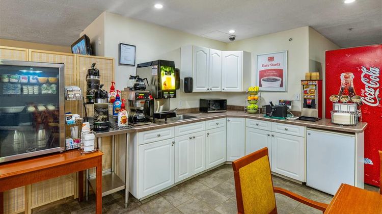 Econo Lodge Inn & Suites-High Level Restaurant
