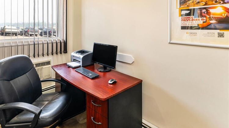 Econo Lodge Inn & Suites-High Level Other