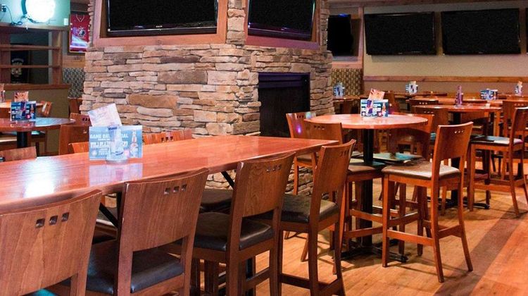 Clarion Pointe Restaurant