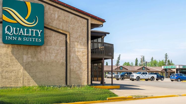 Quality Inn and Suites High Level Exterior