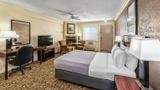 Quality Inn and Suites High Level Room