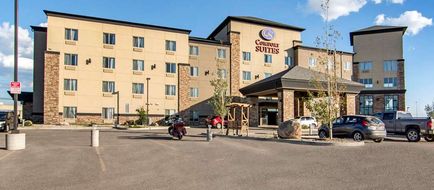 Comfort Suites Saskatoon Exterior