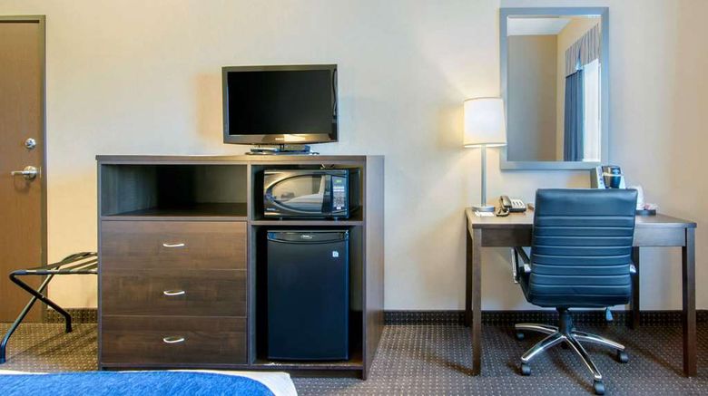 <b>Comfort Inn & Suites Virden Room</b>. Images powered by <a href="https://iceportal.shijigroup.com/" title="IcePortal" target="_blank">IcePortal</a>.