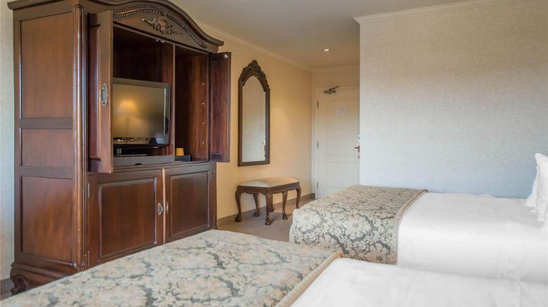 <b>St Christophe Hotel, Ascend Collection Suite</b>. Images powered by <a href="https://iceportal.shijigroup.com/" title="IcePortal" target="_blank">IcePortal</a>.