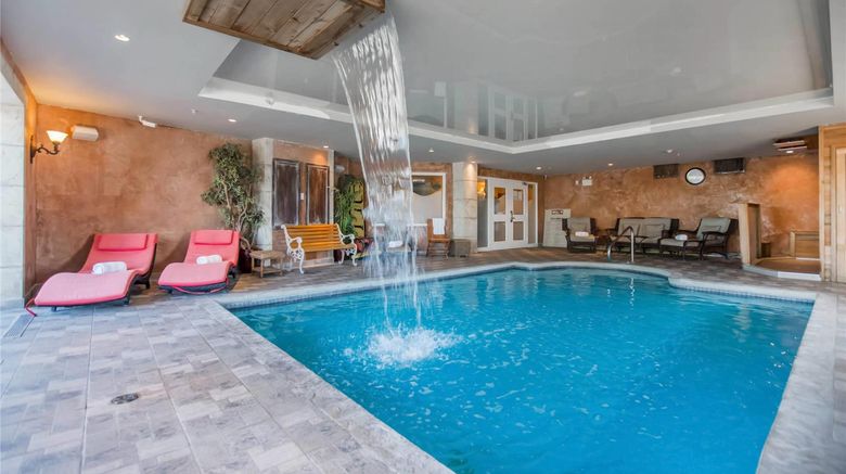 <b>St Christophe Hotel, Ascend Collection Pool</b>. Images powered by <a href="https://iceportal.shijigroup.com/" title="IcePortal" target="_blank">IcePortal</a>.