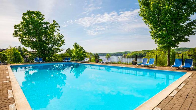 <b>Hidden Valley Resort, Ascend Collection Pool</b>. Images powered by <a href="https://iceportal.shijigroup.com/" title="IcePortal" target="_blank">IcePortal</a>.