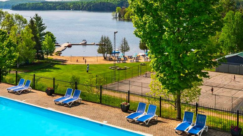 <b>Hidden Valley Resort, Ascend Collection Pool</b>. Images powered by <a href="https://iceportal.shijigroup.com/" title="IcePortal" target="_blank">IcePortal</a>.
