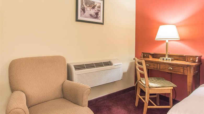 <b>Rodeway Inn King William Room</b>. Images powered by <a href="https://iceportal.shijigroup.com/" title="IcePortal" target="_blank">IcePortal</a>.