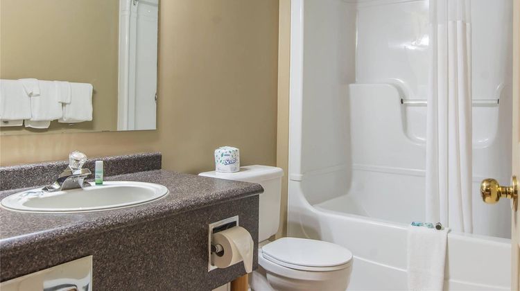 Rodeway Inn King William Room
