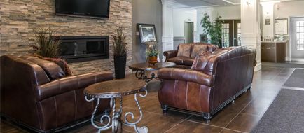 Comfort Inn & Suites Fort Saskatchewan Lobby