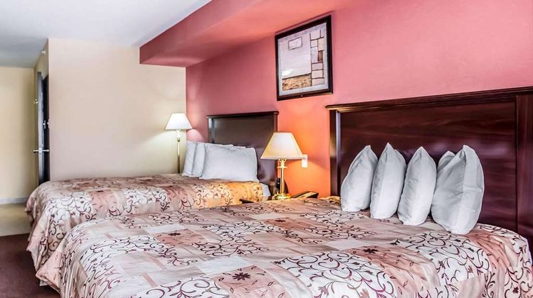 Quality Inn Orleans Room