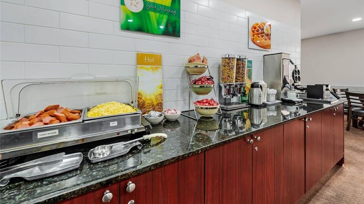 Quality Inn Orleans Restaurant