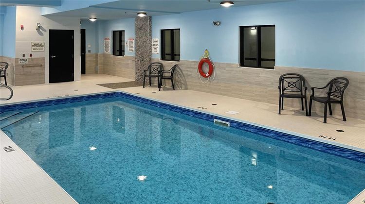 Quality Inn Orleans Pool