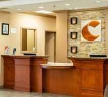 Comfort Inn & Suites Lobby