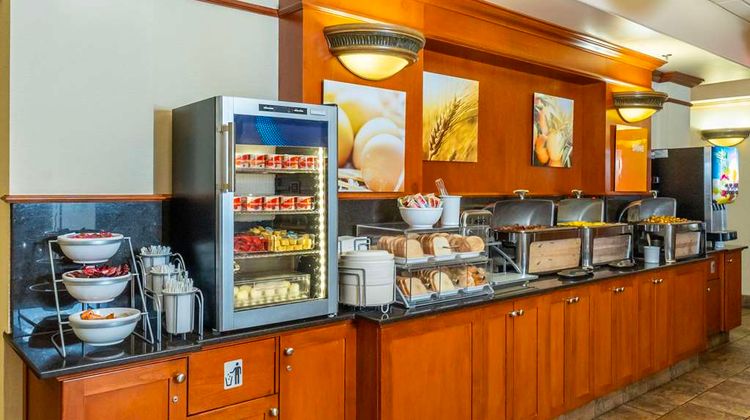 Comfort Inn and Suites Salmon Arm Restaurant