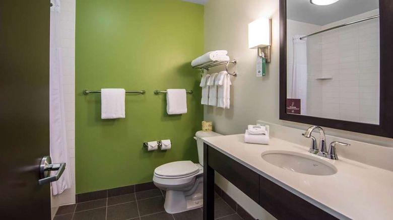 <b>Sleep Inn Room</b>. Images powered by <a href="https://iceportal.shijigroup.com/" title="IcePortal" target="_blank">IcePortal</a>.
