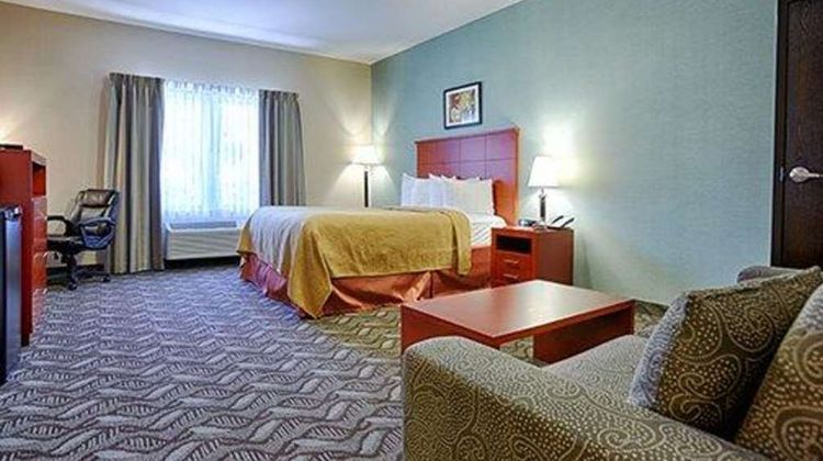 Quality Inn Southampton Room