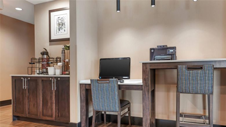 <b>Comfort Inn & Suites Calgary Other</b>. Images powered by <a href="https://iceportal.shijigroup.com/" title="IcePortal" target="_blank">IcePortal</a>.