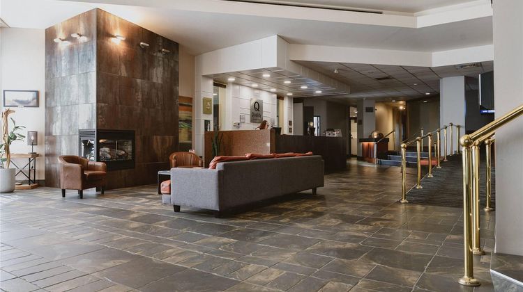 Quality Inn Rouyn-Noranda Lobby