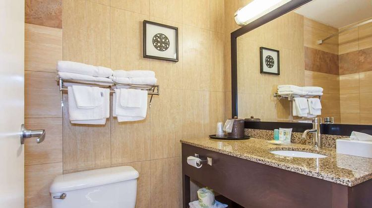 Quality Inn Merritt Room