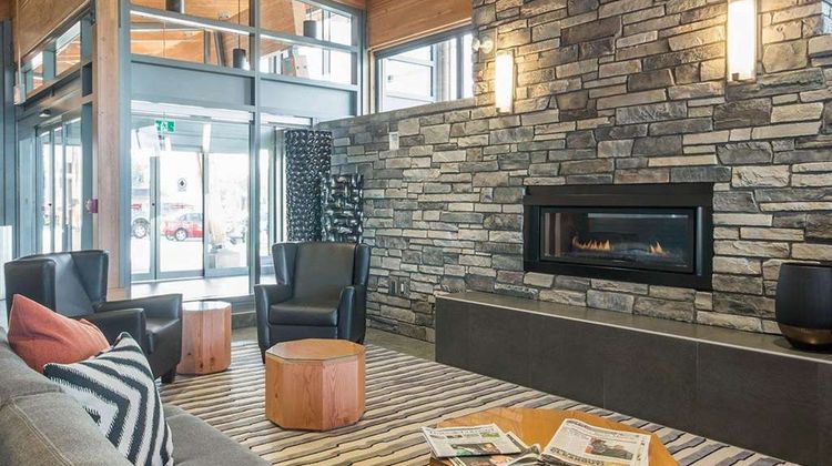 Comfort Inn & Suites, Campbell River Lobby