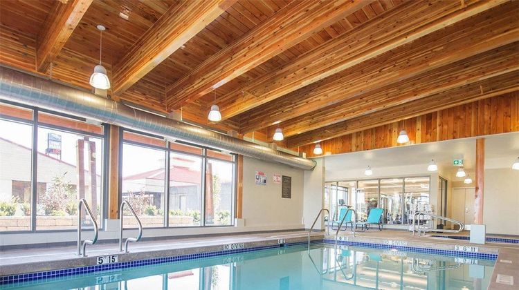 Comfort Inn & Suites, Campbell River Pool
