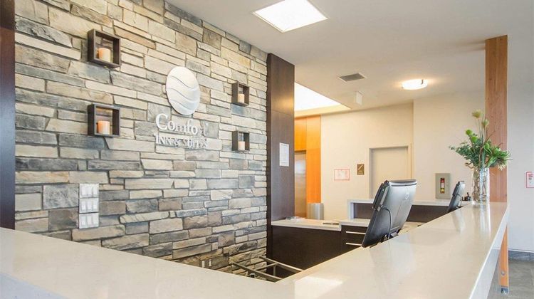 Comfort Inn & Suites, Campbell River Lobby