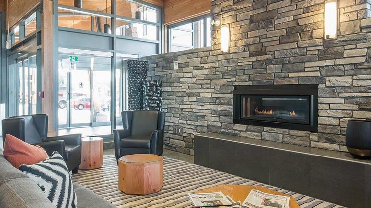 Comfort Inn & Suites, Campbell River Lobby