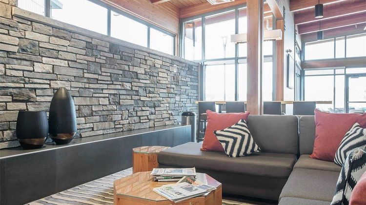 Comfort Inn & Suites, Campbell River Lobby