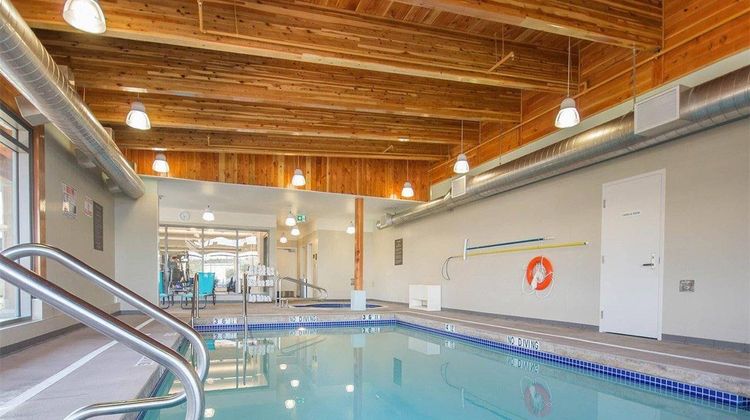 Comfort Inn & Suites, Campbell River Pool