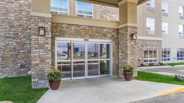 <b>Comfort Inn & Suites Edmonton Intl Exterior</b>. Images powered by <a href="https://iceportal.shijigroup.com/" title="IcePortal" target="_blank">IcePortal</a>.