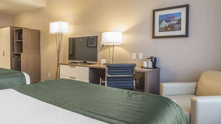 Quality Inn Sept-Iles Room