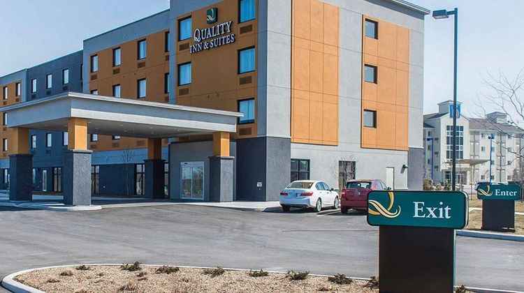 Quality Inn & Suites Kingston Exterior