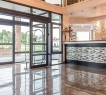 Quality Inn & Suites Hawkesbury Lobby