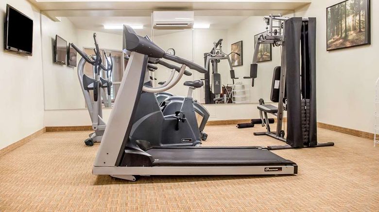 <b>Quality Inn & Suites Hawkesbury Health</b>. Images powered by <a href="https://iceportal.shijigroup.com/" title="IcePortal" target="_blank">IcePortal</a>.