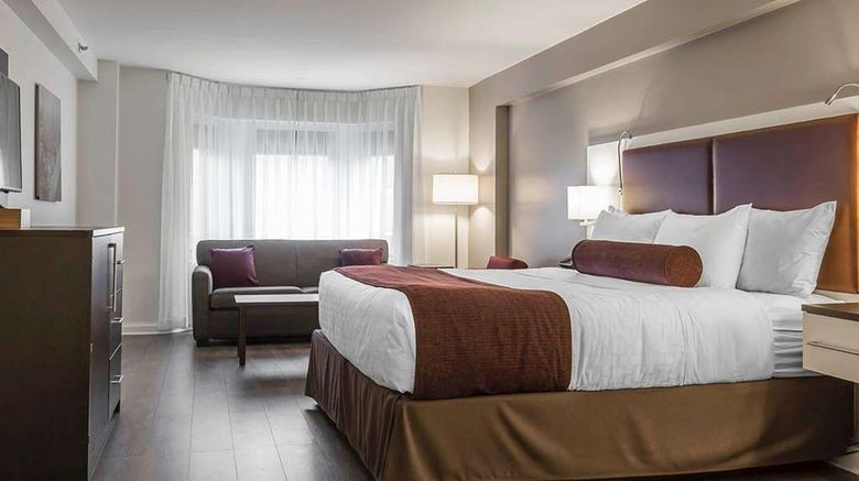 <b>The St James Hotel, an Ascend Collection Room</b>. Images powered by <a href="https://iceportal.shijigroup.com/" title="IcePortal" target="_blank">IcePortal</a>.