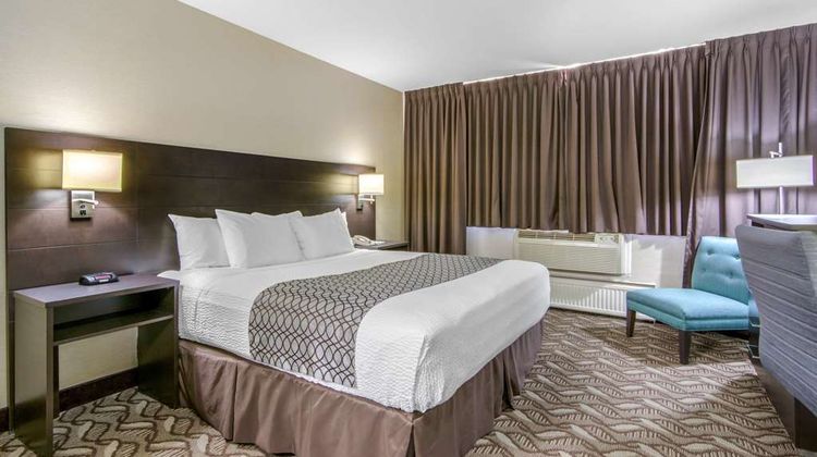 Clarion Hotel Sudbury Suite