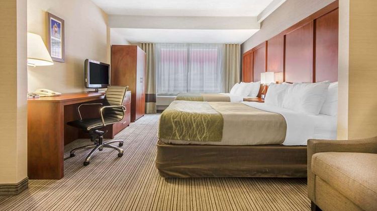 Comfort Inn & Suite Collingwood Room