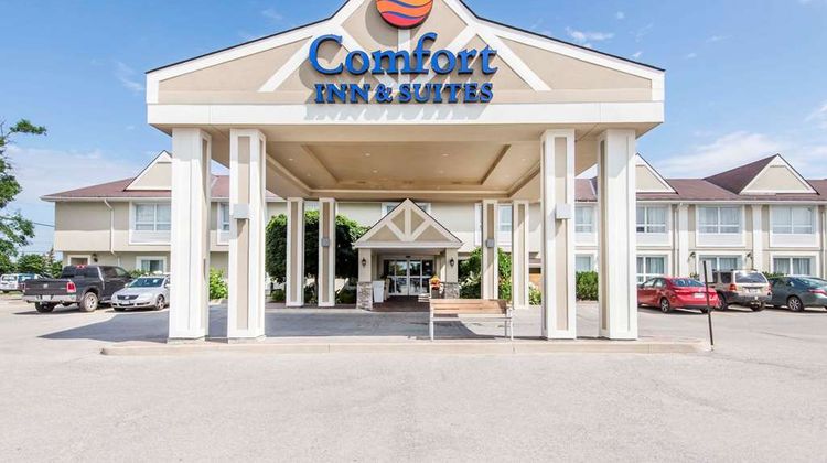 Comfort Inn & Suite Collingwood Exterior
