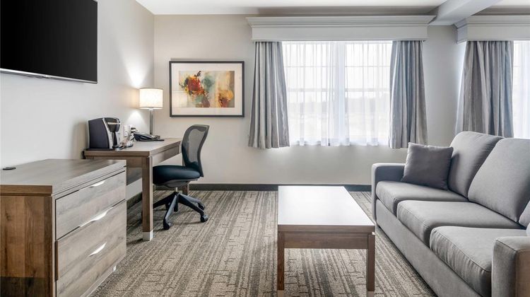 Amsterdam Inn & Suites Suite