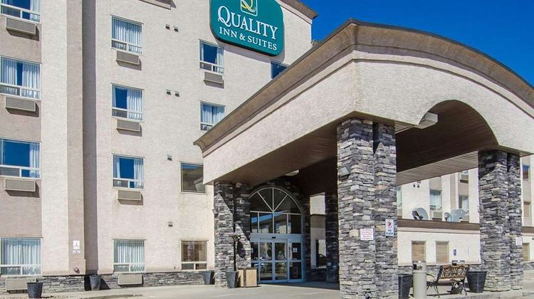 Quality Inn & Suites, Grand Prairie Exterior
